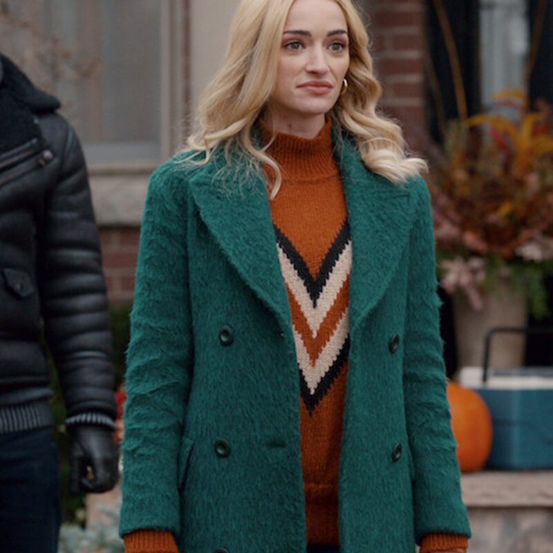 Ginny & Georgia Brianne Howey Green Coat